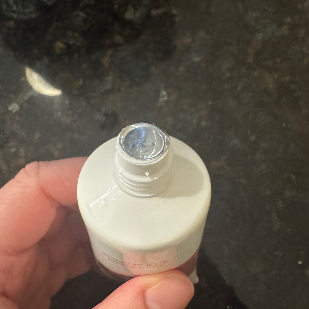 2/$10 Rose and Raspberry Hand Cream NWT - Picture 4 of 4